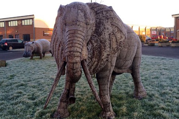 ElephantsSculpturesFrozenGarden